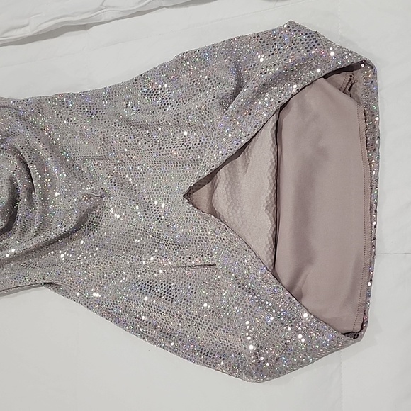 Beautiful sequence Cocktail dress - Picture 6 of 6